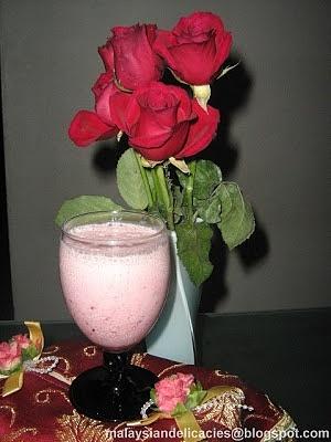 Cherry smoothies