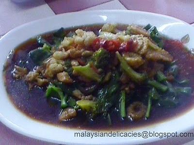 Kailan in Sauce