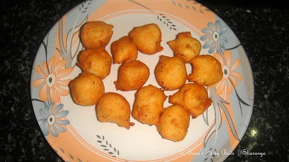 Urad dhal fritters Medu vada