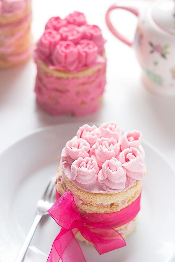 Mini layer cake with buttercream roses for mother's day