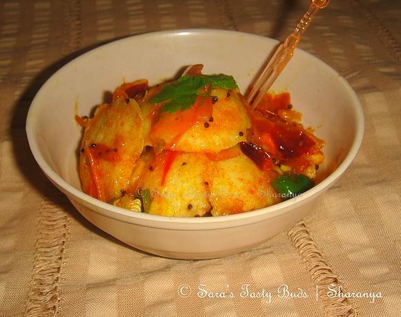 Spicy tomato mini idlies