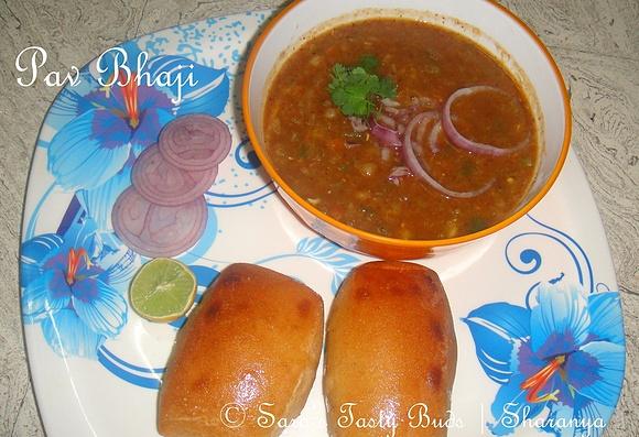 Pav bhaji bread with spicy vegetable gravy