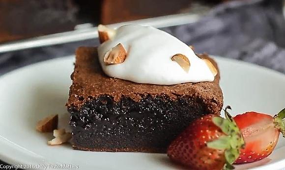 Paleo brownies with white chocolate