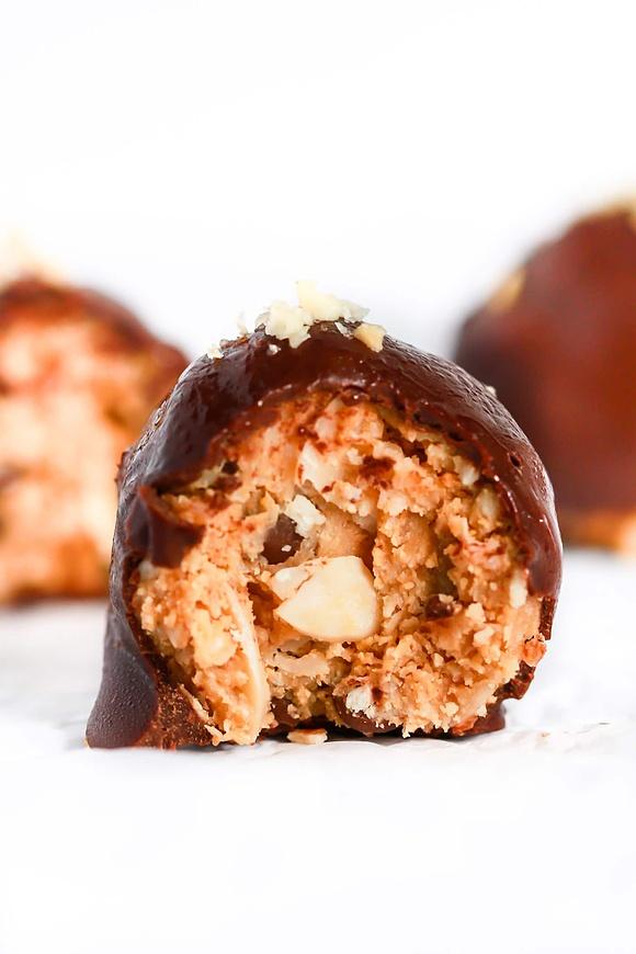 Low-Carb Almond Butter Chocolate Truffles
