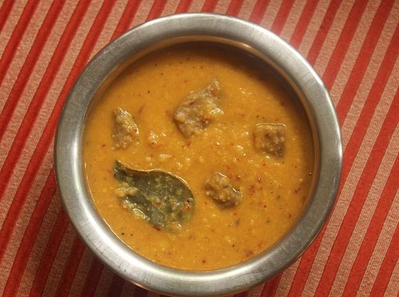 Yam curry with lentils tamarind and coconut