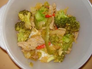 Beef, broccoli and orange stir fry