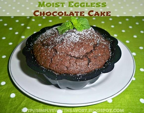 Moist Eggless Chocolate Cake