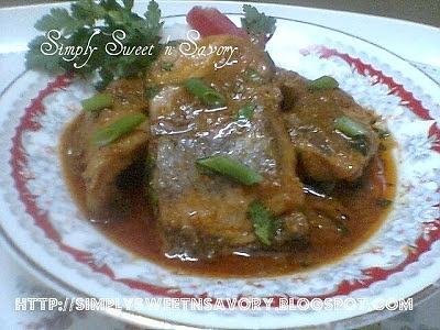 Fish curry with potatoes or without - pakistani recipe