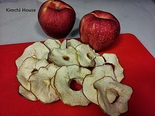 Apple chips - crispy fruit snack