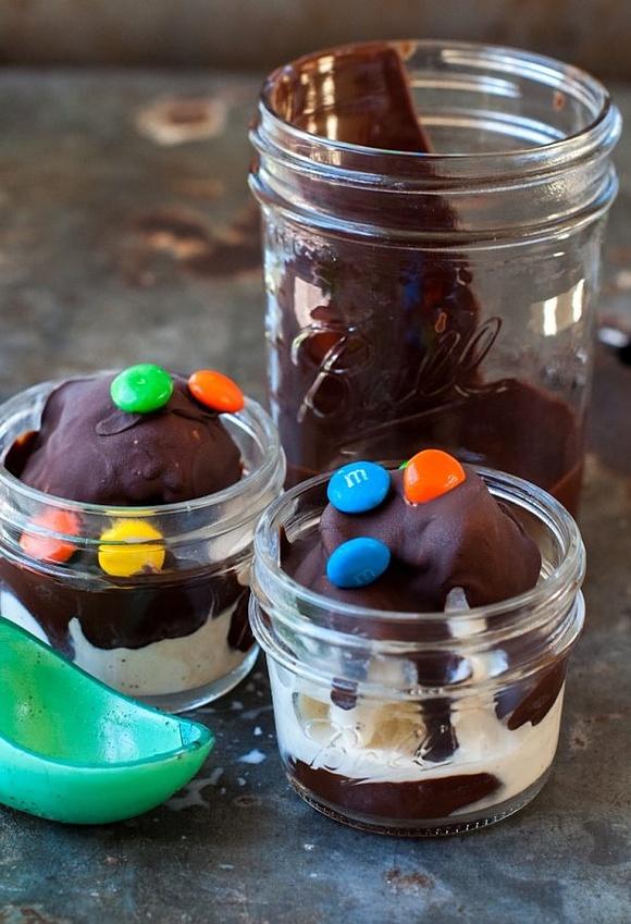 Two-ingredient dark chocolate magic shell